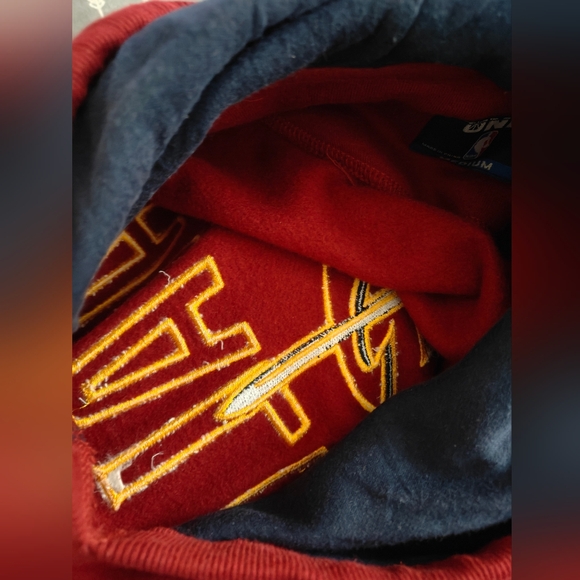Cleveland Cavaliers hoodie - Picture 4 of 4